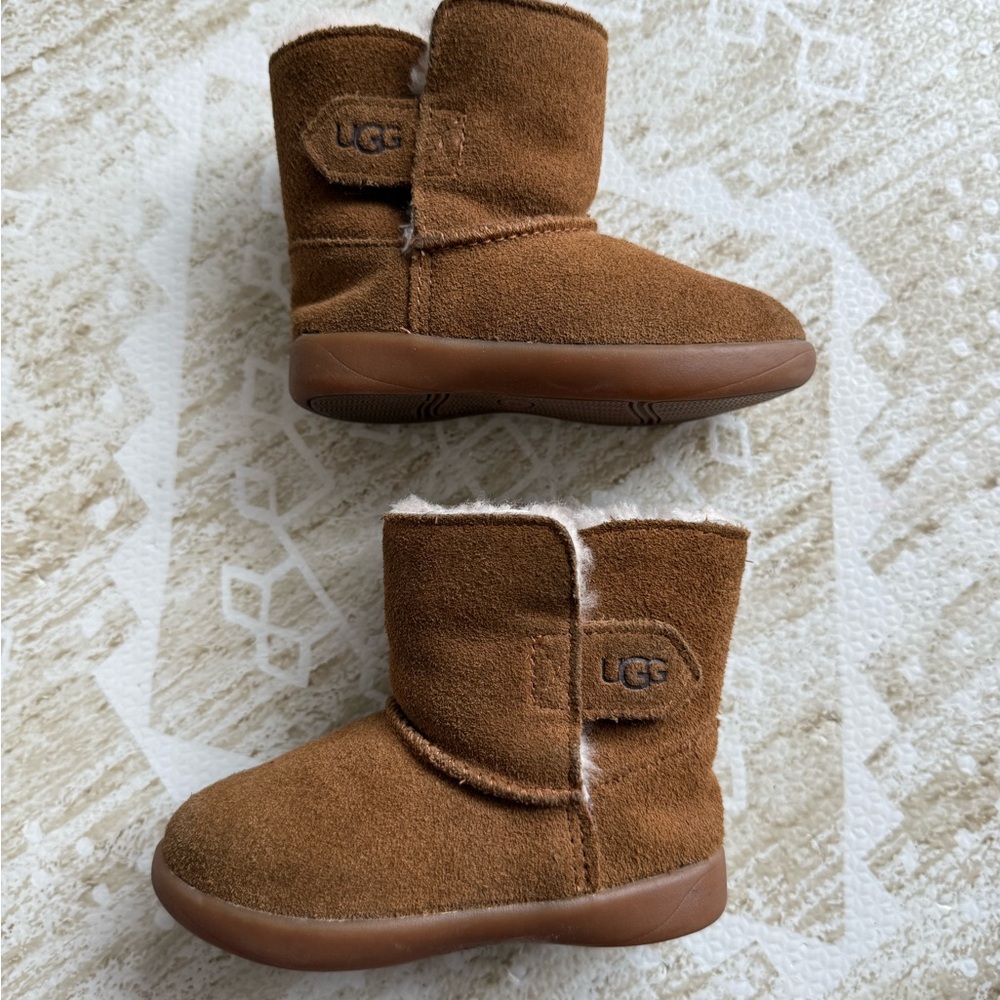 UGG Keelan Tan Suede Kids Boots - Size US 6